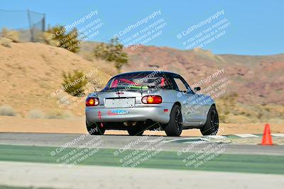 media/Dec-13-2025-Extreme Speed (Sat) [[d129ecb0b9]]/Beginner/Session 2 (Turn 4)/